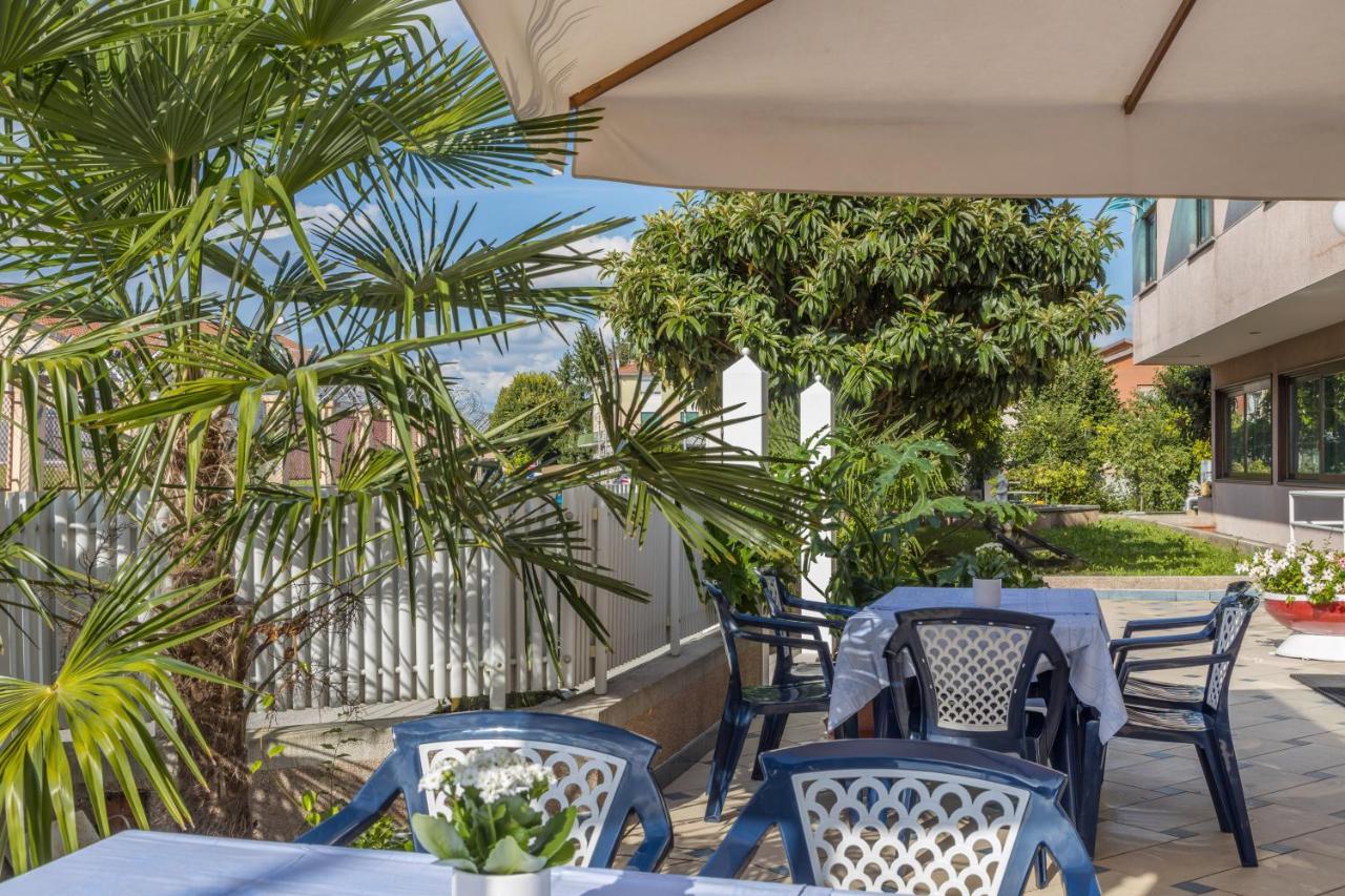 Aviano Palace Hotel Bagian luar foto